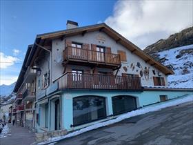 Maison - LANSLEBOURG - MAISON INDIVIDUELLE MITOYENNE 