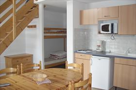 Appartement - REALLON STATION - AGREABLE APPARTEMENT EN DUPLEX CENTRE STATION