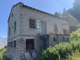 House - LANSLEVILLARD - CHALET DE MONTAGNE INDIVIDUEL 
