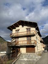 House - BRAMANS - MAISON DIVISEE EN 4 APPARTEMENTS + DEPENDANCES