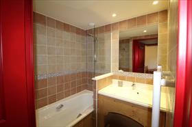Appartement - LANSLEBOURG - APPARTEMENT 4 PERS. - 29.32 M² + PARKING EN SS-SOL