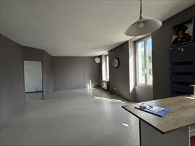 Appartment/Flat - LA TOUR DU PIN - LA TOUR DU PIN T3 