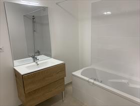 Appartment/Flat - BOURGOIN JALLIEU - BOURGOIN plein centre