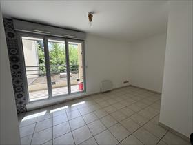 Appartement - LA TOUR DU PIN - LA TOUR DU PIN Studio avec balcon