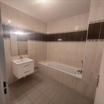 Appartment/Flat - MORESTEL - Réf.18M Appartement T3, centre Morestel