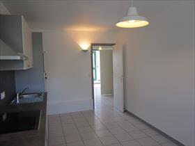Appartement - LA TOUR DU PIN - LA TOUR DU PIN T4 avec balcon et garage