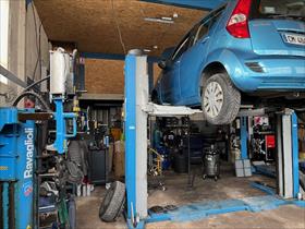 Commerce - Vallouise - LOCAL ARTISANAL + HABITATION MAISON T4