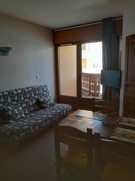 886_385_Photo2_20251217114449